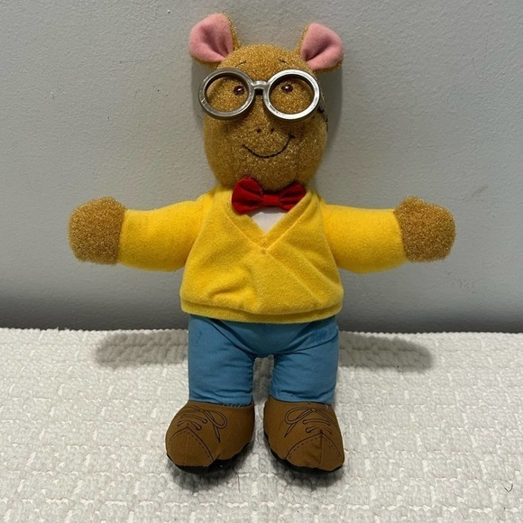 playskool Toys Vintage 996 Playskool Talking Arthur Plush Doll 1